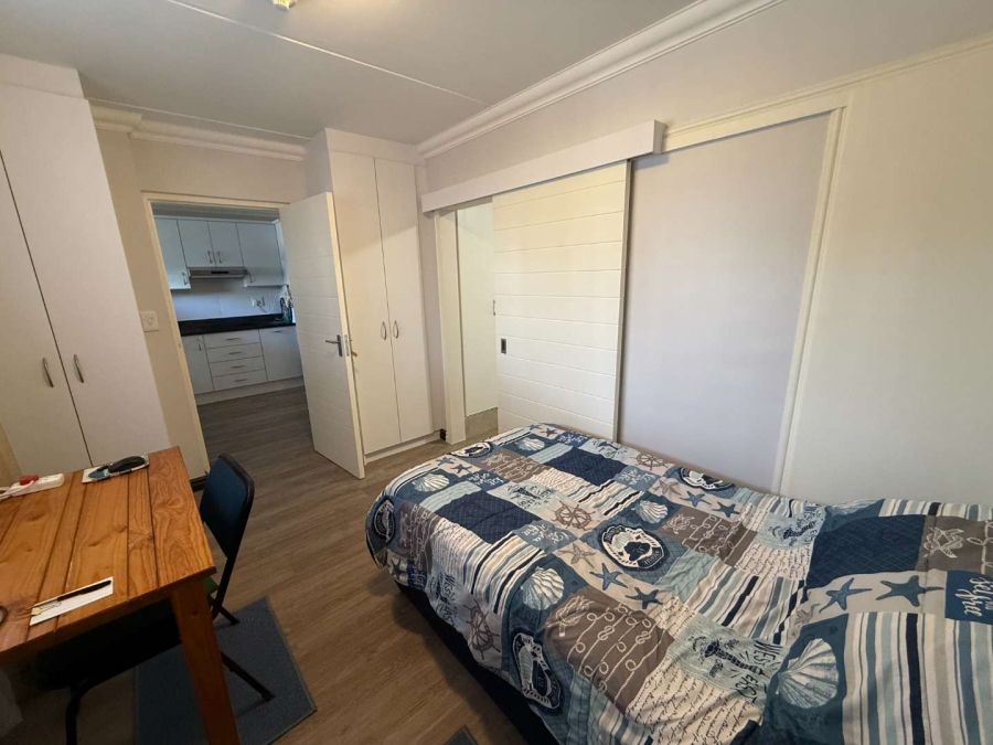 2 Bedroom Property for Sale in Buhrein Western Cape